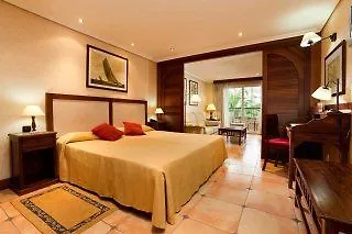Hotel Paradise Park *